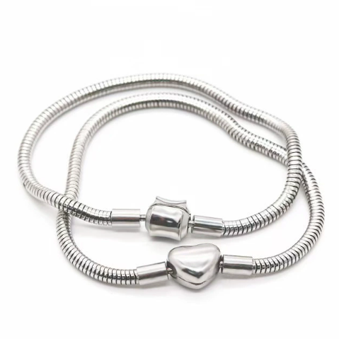 优雅高級感ラクサスチェーンブレスレット